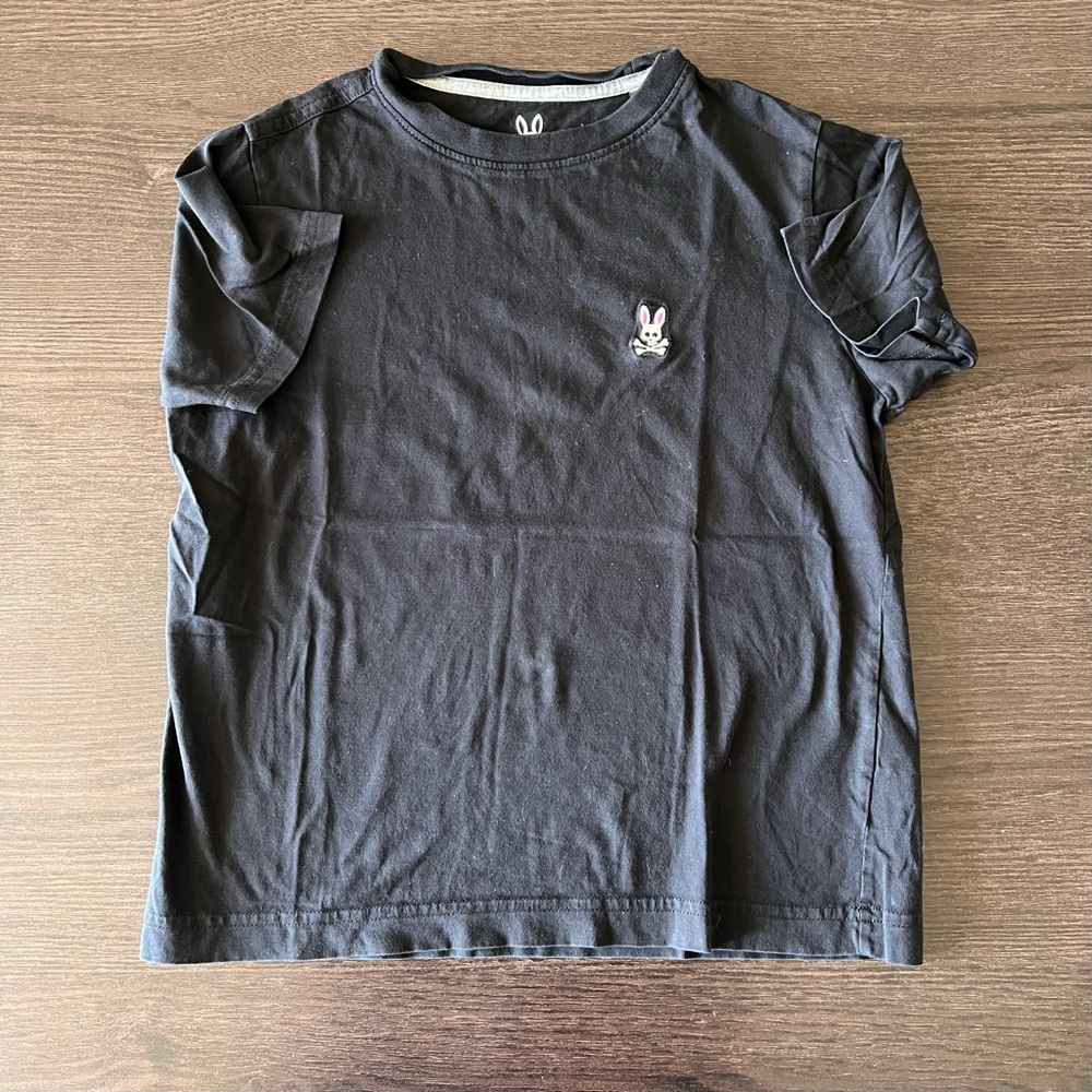 Great condition. Black boys Psycho Bunny tee. S 7/8